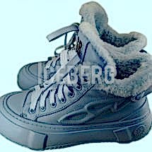 Химчистка голубых ботинок с мехом