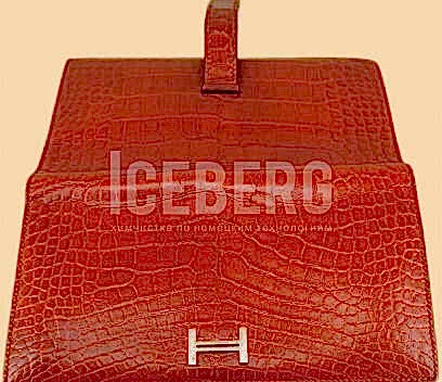 Покраска красного клатча Покраска красного клатча